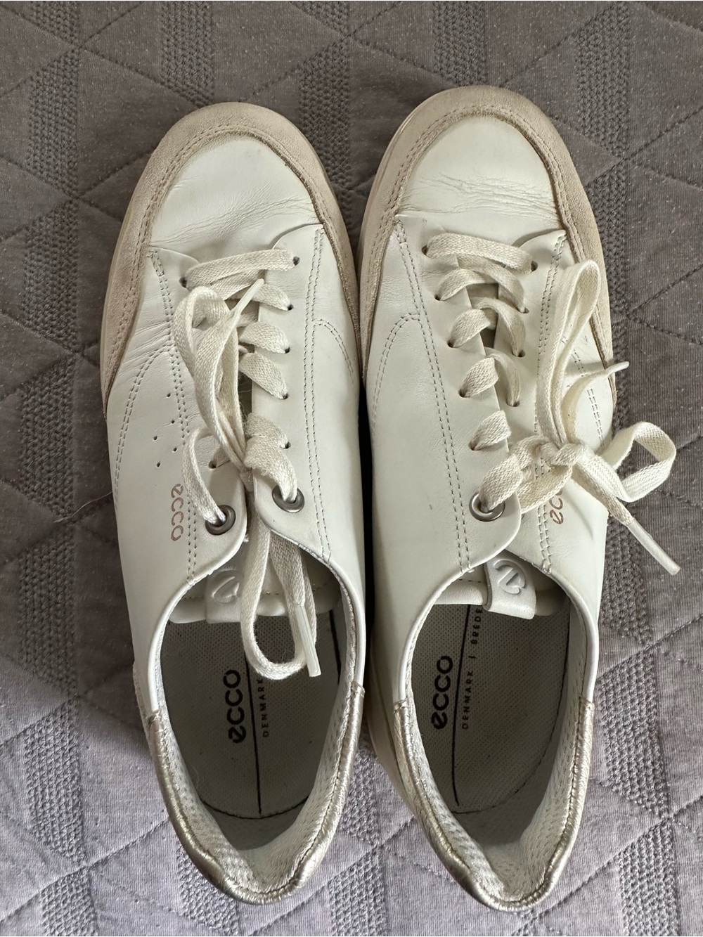 Ecco White Leather Sneakers with Cream Trim